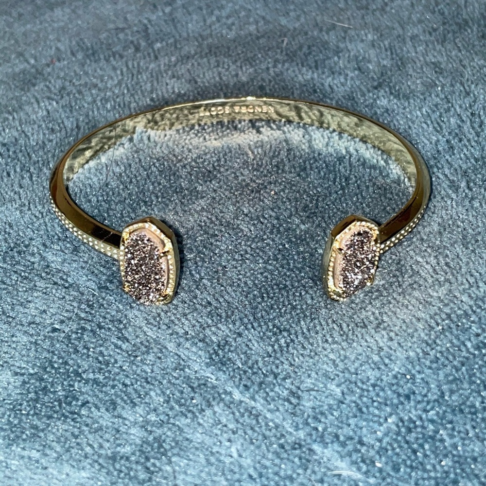 Kendra Scott bracelet